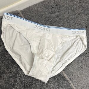 Classic 2xist Men's White Briefs New M never worn